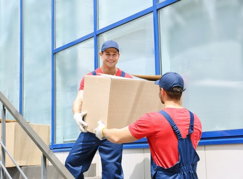 Clean and secure storage unit options in Romford for extended use